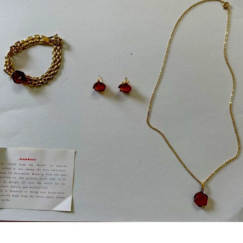 Vintage Lee Sands NIB Carved Amber Stud earrings, Bracelet, and Pendant